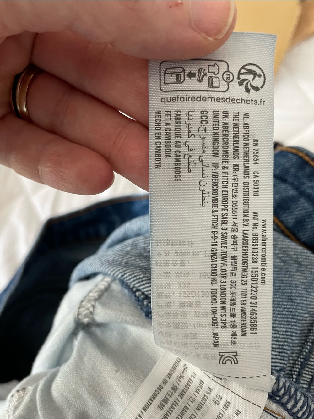 Abercrombie 90s Relaxed High Rise Jeans 33 16S Medium Wash - Picture 8 of 9